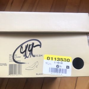 Ladies pump low heel Michael Kors
